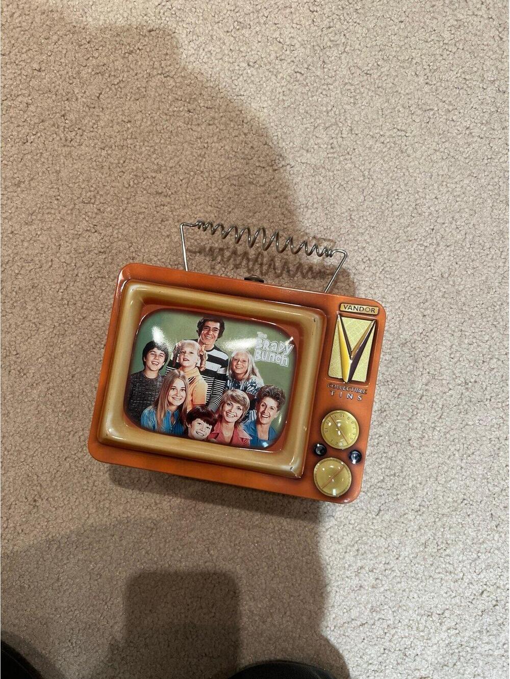 Vintage Brady Bunch tin lunchbox